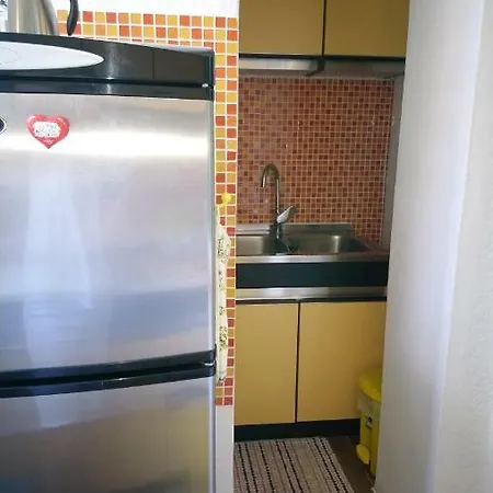 Demi Apartment Split